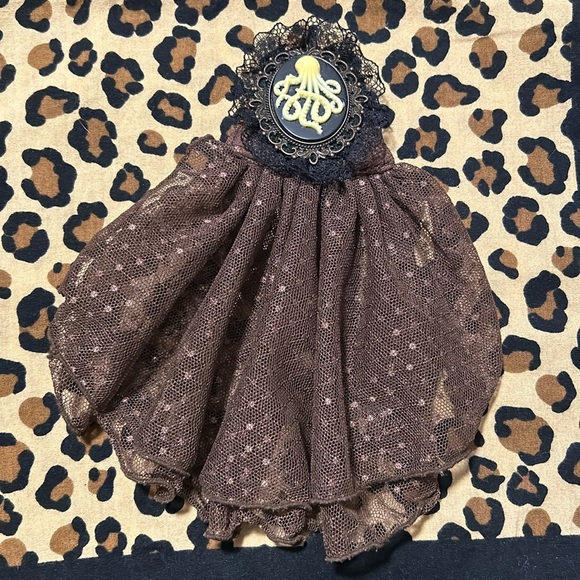 ❣️Steampunk Brooch with Beautiful Lace Overlays (one piece) - Picture 2 of 10